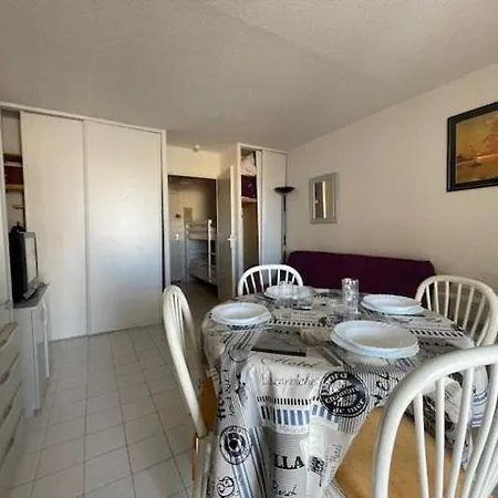 053 Indes Galantes C505 Apartment